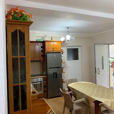 Shehaj Apartment *