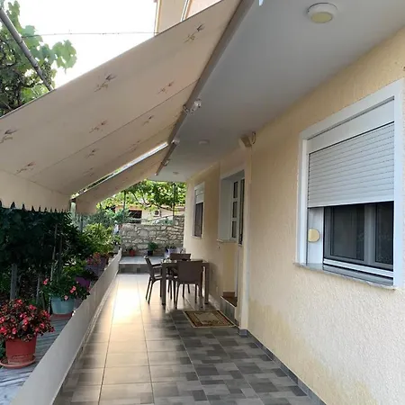 Apartment Shehaj Sarande